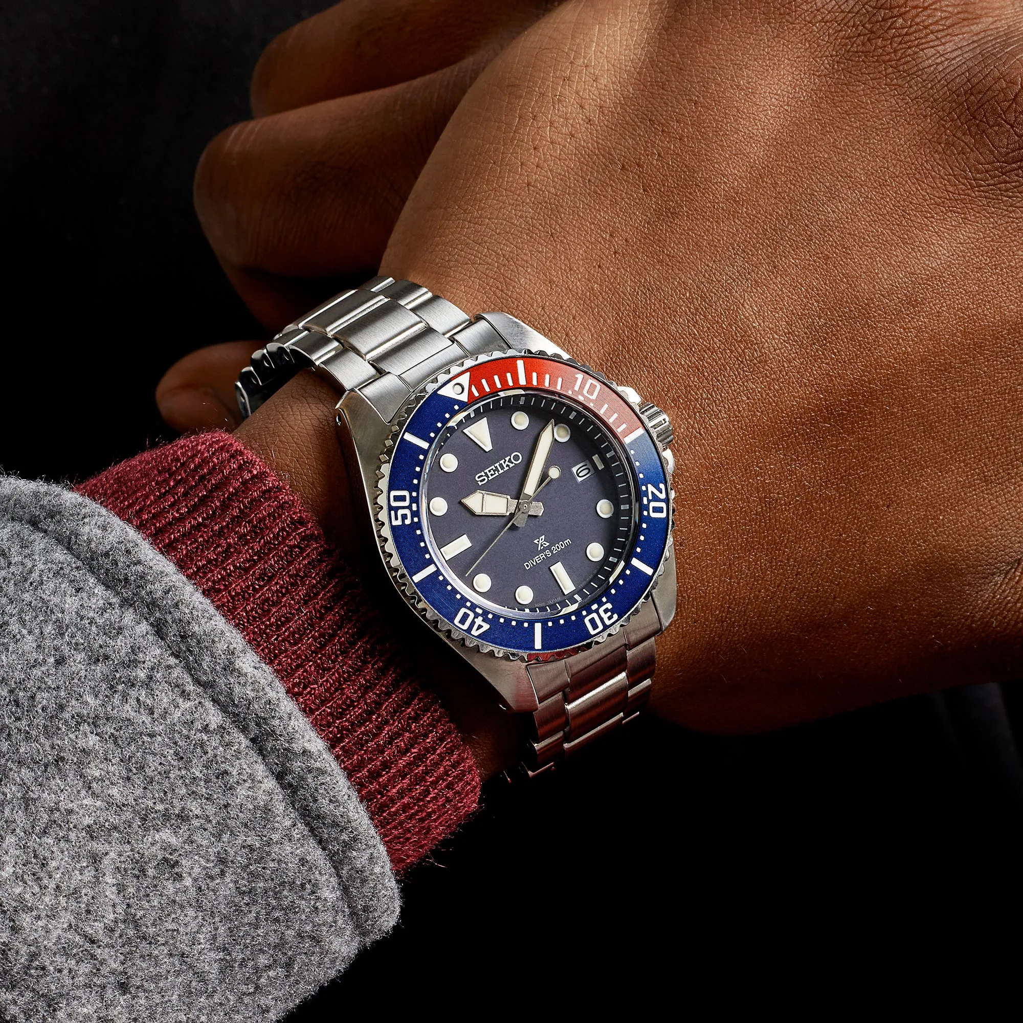 Seiko Prospex Solar Divers Blue Red Blue Watch sold by Jura Watches product image thumbnail 4