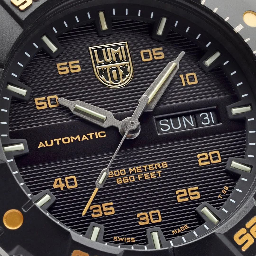 Luminox Master Carbon Seal 45mm 3860 Series Limited Edition Watch sold by Jura Watches product image thumbnail 3