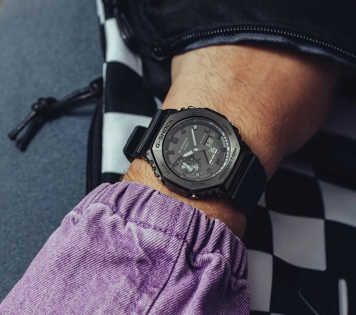 G-Shock 2100 Metal Covered Black All Black Watch sold by Jura Watches product image thumbnail 4