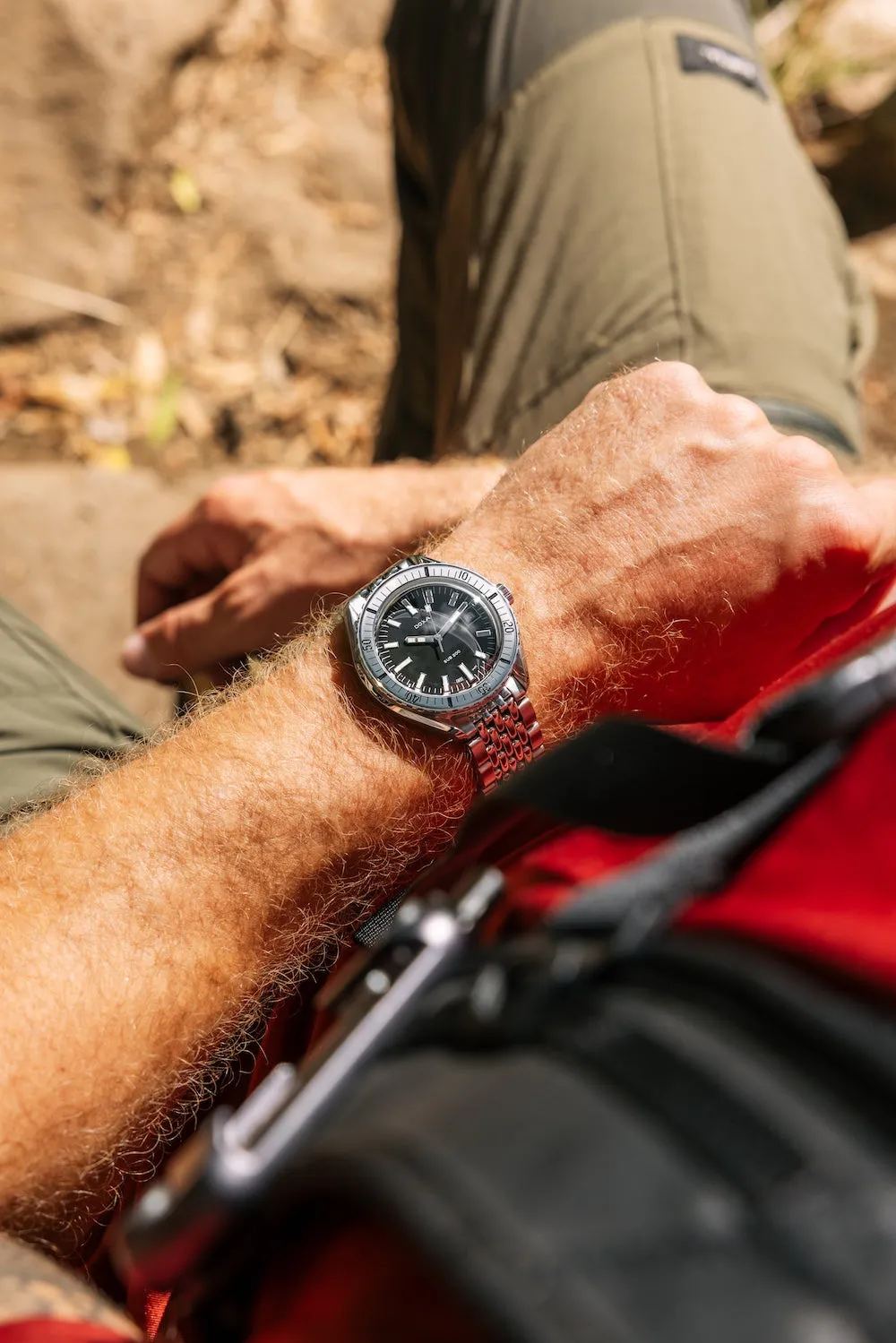 Doxa Sub 200 Sharkhunter Stainless Steel Bracelet Watch sold by Jura Watches product image thumbnail 4