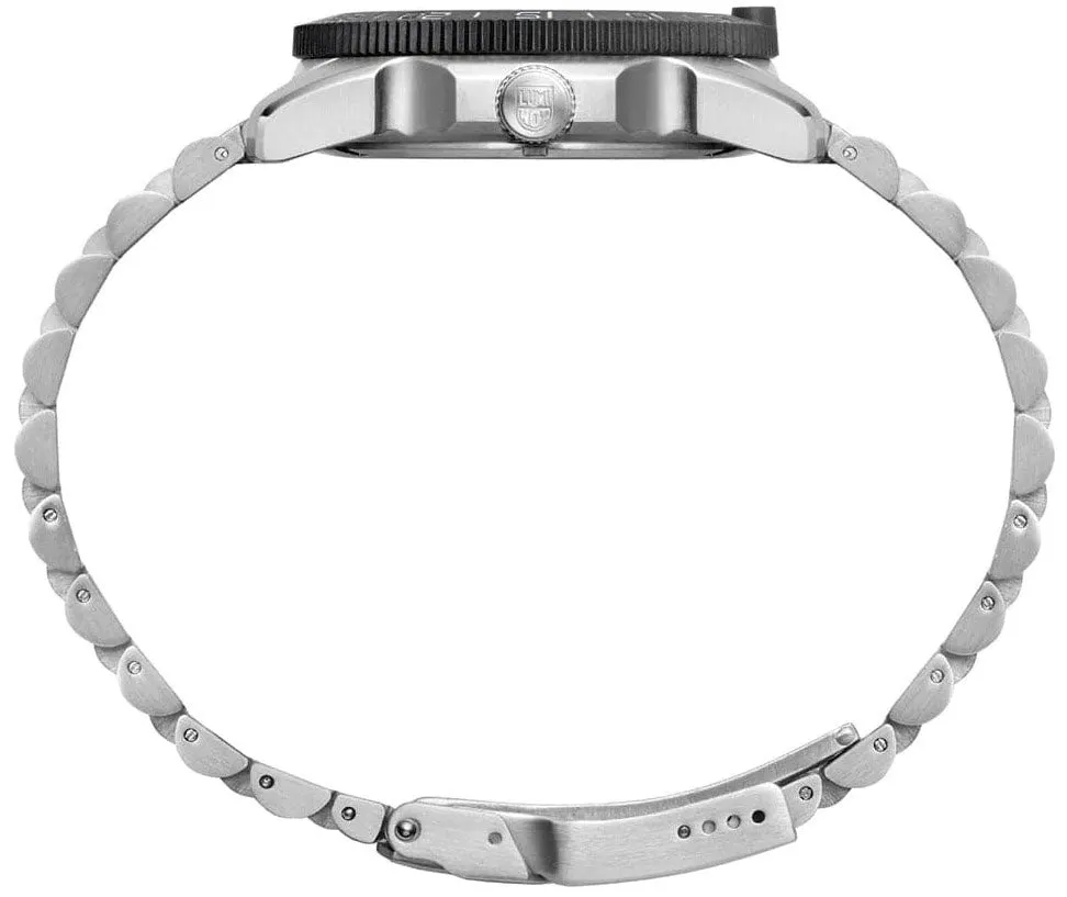 Luminox Pacific Diver Ripple Collection 3120M Series Watch sold by Jura Watches product image thumbnail 5