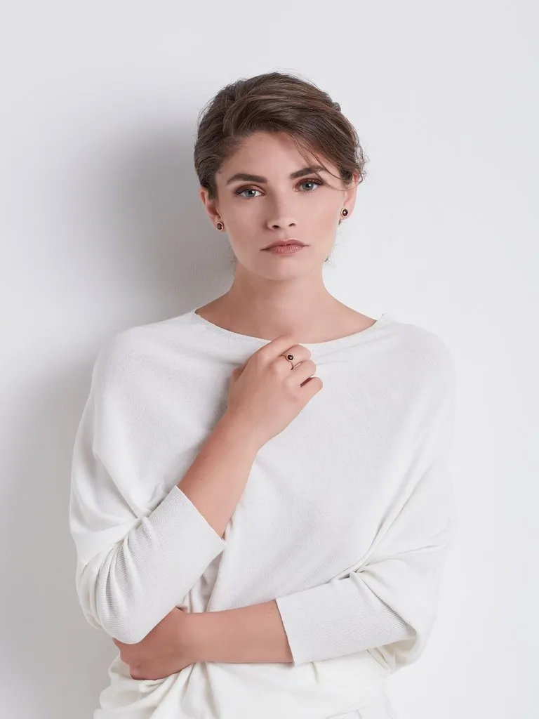 Marco Bicego Jaipur 18ct Yellow Gold Garnet Stud Earrings sold by Jura Watches product image thumbnail 3