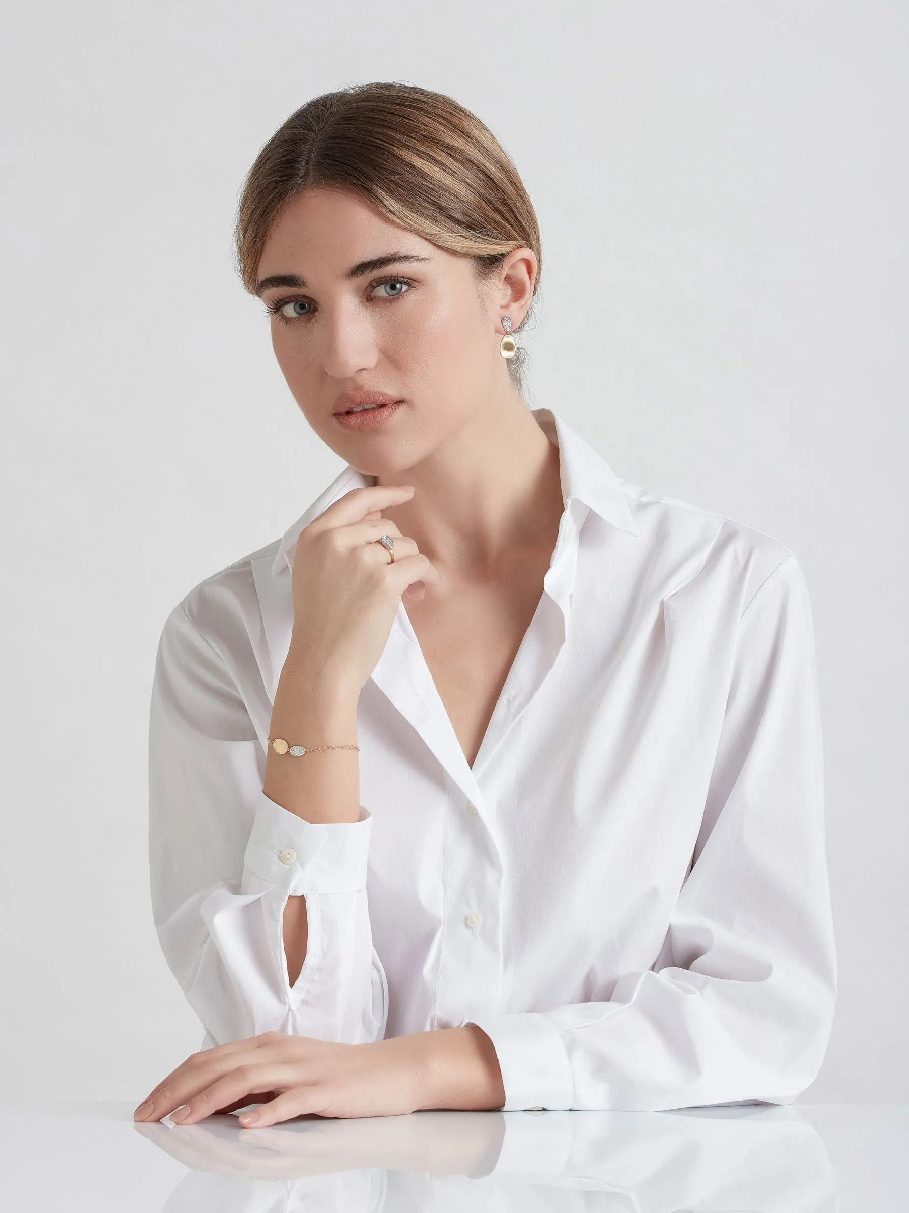 Marco Bicego Lunaria 18ct Yellow Gold Diamond Bracelet sold by Jura Watches product image thumbnail 2