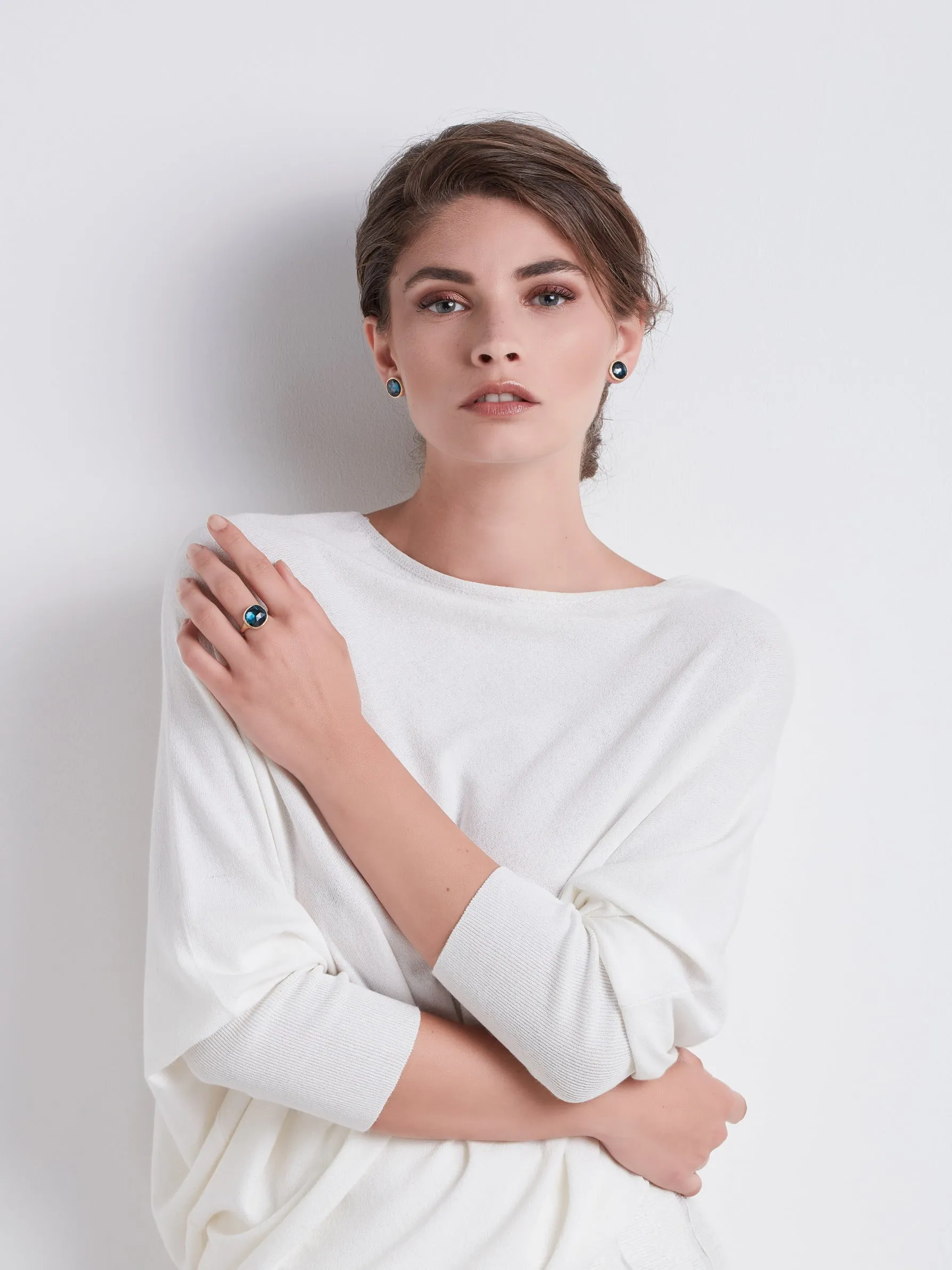 Marco Bicego Jaipur 18ct Yellow Gold London Blue Topaz Stud Earrings sold by Jura Watches product image thumbnail 3