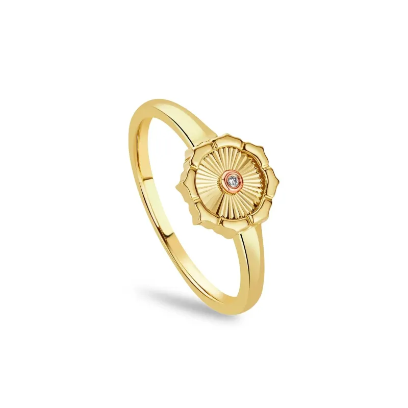 Clogau Bore Da Gold Diamond Ring made by Jura Watches