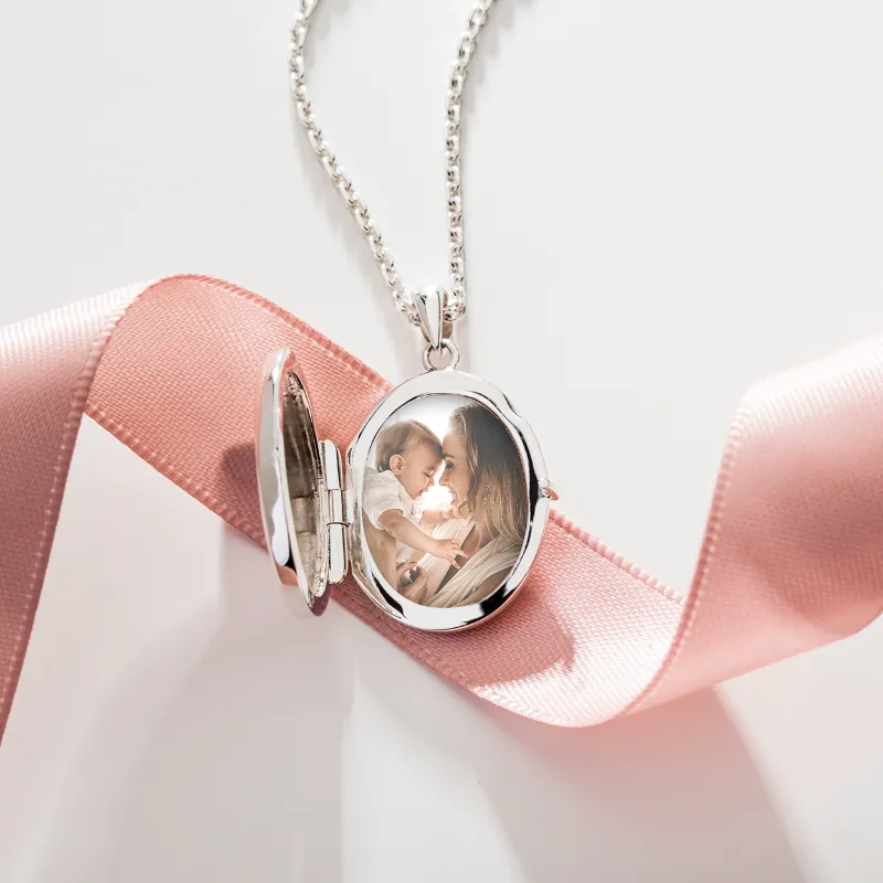 Sterling Silver Oval Keepsake Locket sold by Jura Watches product image thumbnail 5