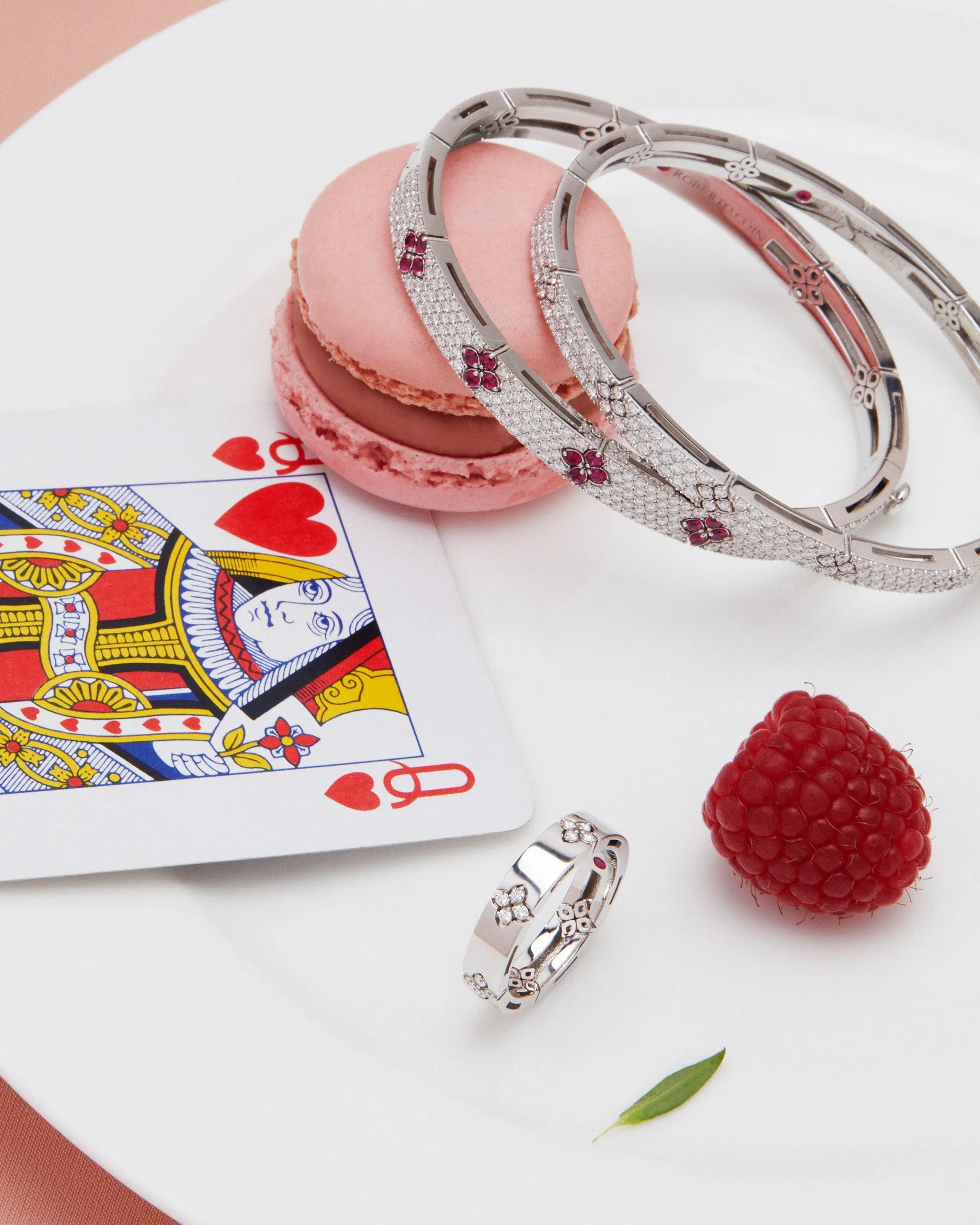 Roberto Coin Love in Verona 18ct White Gold Diamond 6mm Wide Ring D sold by Jura Watches product image thumbnail 4