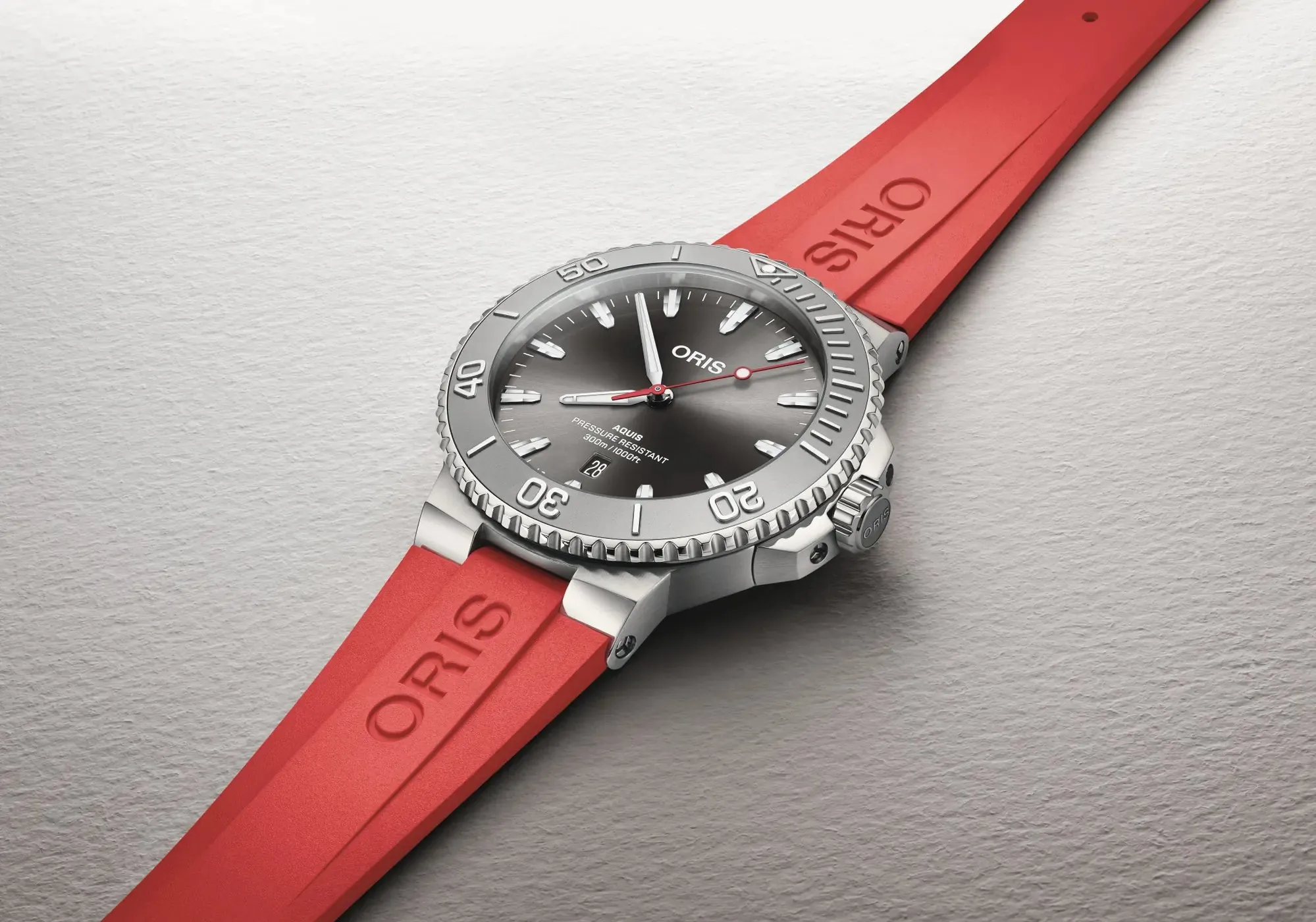 Oris Aquis Date Relief 43.50mm Watch sold by Jura Watches product image thumbnail 4