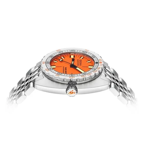 Doxa Sub 300T Professional Bracelet Watch sold by Jura Watches product image thumbnail 3