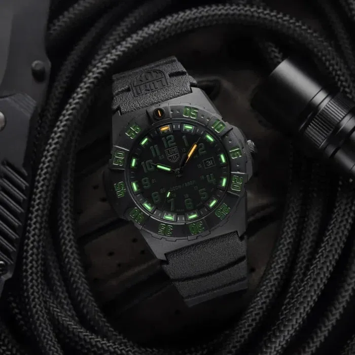 Luminox Navy Seal 3550 Series sold by Jura Watches product image thumbnail 3