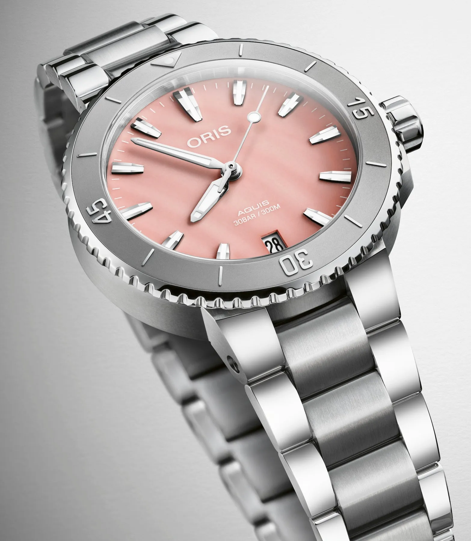 Oris Aquis Date Blush Pink sold by Jura Watches product image thumbnail 2