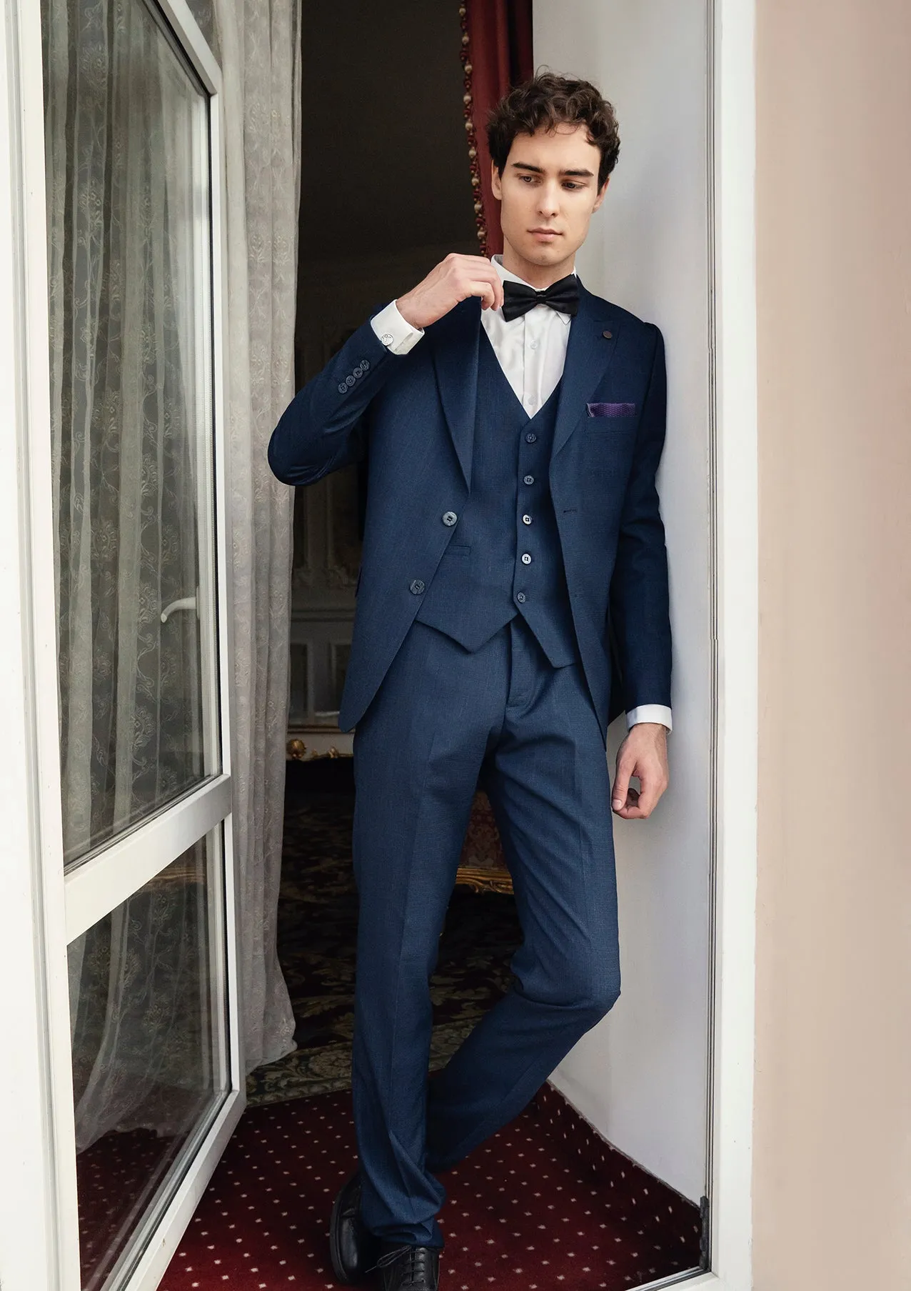 Fashion Men's 3 Pieces Flat Peak Lapel Tuxedos For Party (Blazer+vest+Pants) sold by Mens Event Wear