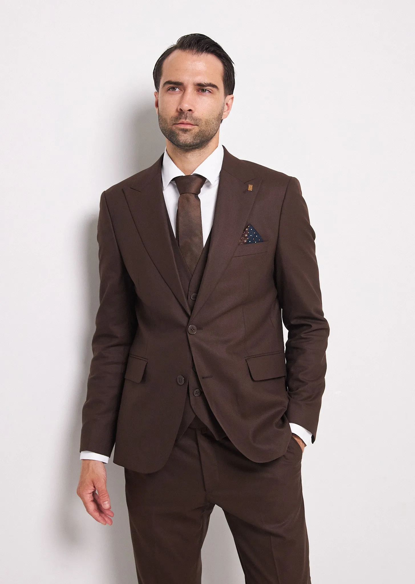 Fashion Men's 3 Pieces Flat Peak Lapel Tuxedos For Party (Blazer+vest+Pants) sold by Mens Event Wear