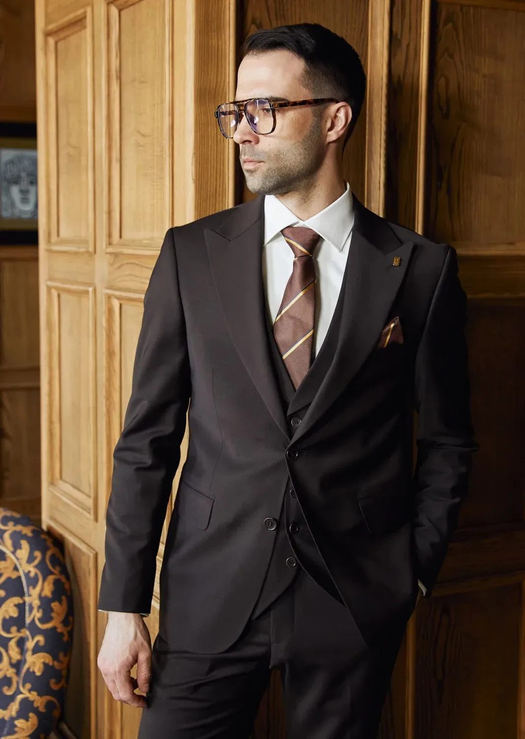 Fashion Men's 3 Pieces Flat Peak Lapel Tuxedos For Party (Blazer+vest+Pants) sold by Mens Event Wear product image thumbnail 2