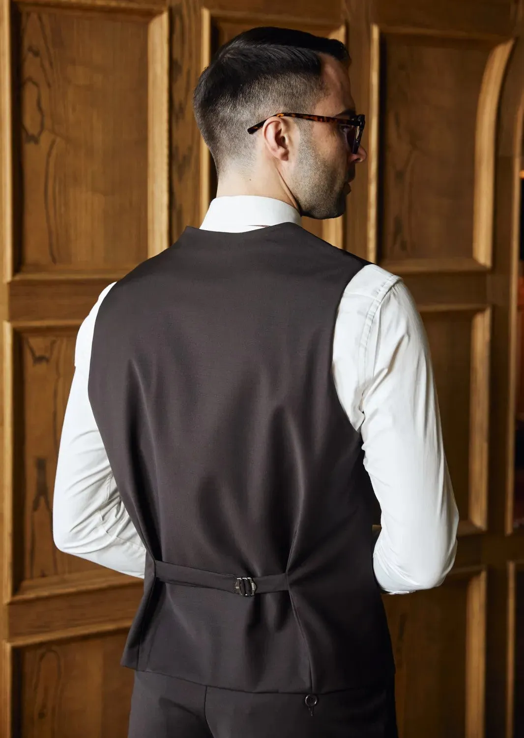 Fashion Men's 3 Pieces Flat Peak Lapel Tuxedos For Party (Blazer+vest+Pants) sold by Mens Event Wear product image thumbnail 5