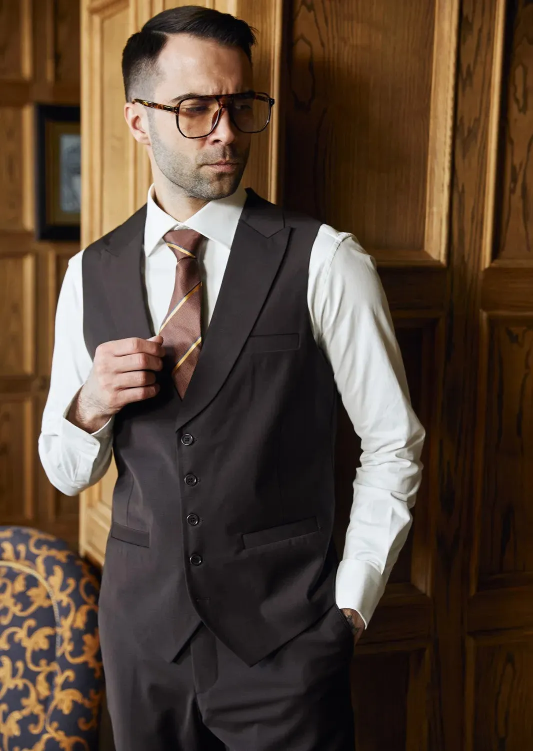 Fashion Men's 3 Pieces Flat Peak Lapel Tuxedos For Party (Blazer+vest+Pants) sold by Mens Event Wear product image thumbnail 3