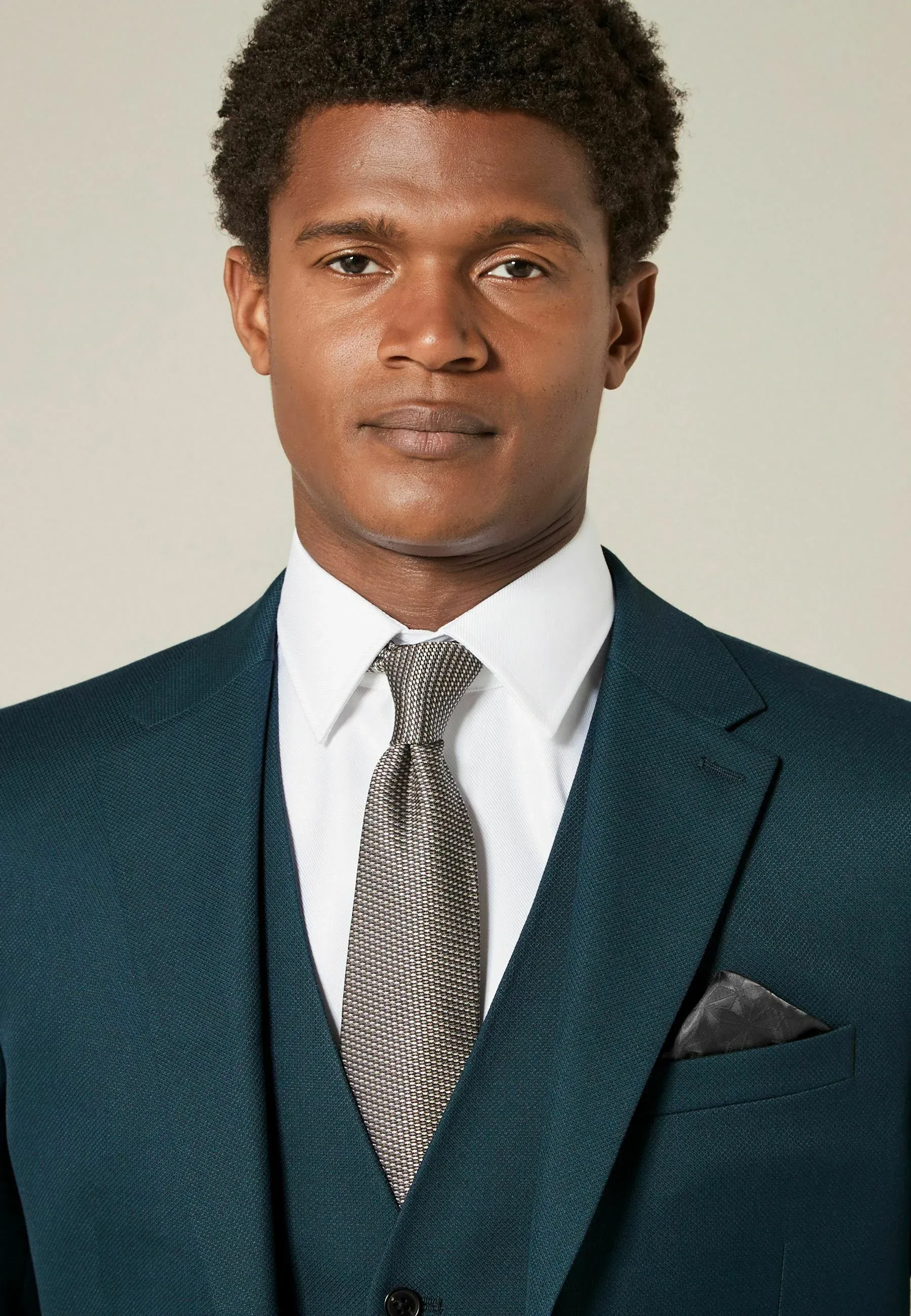 Fashion Men's 3 Pieces Flat Peak Lapel Tuxedos For Party (Blazer+vest+Pants) sold by Mens Event Wear product image thumbnail 4