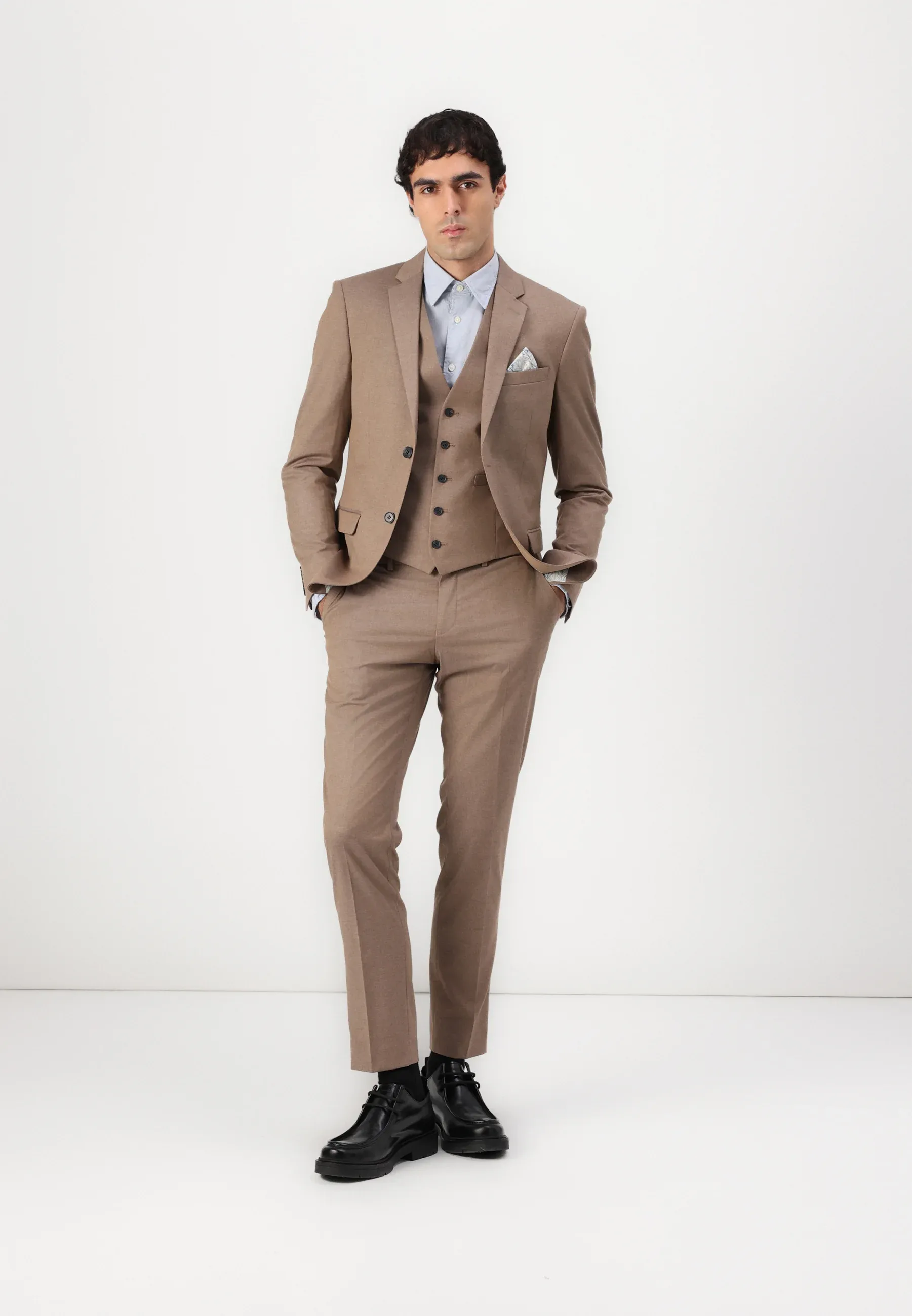 Fashion Men's 3 Pieces Flat Peak Lapel Tuxedos For Party (Blazer+vest+Pants) sold by Mens Event Wear product image thumbnail 2