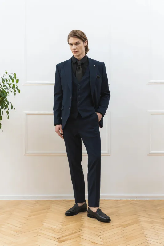 Fashion Men's 3 Pieces Flat Peak Lapel Tuxedos For Party (Blazer+vest+Pants) sold by Mens Event Wear