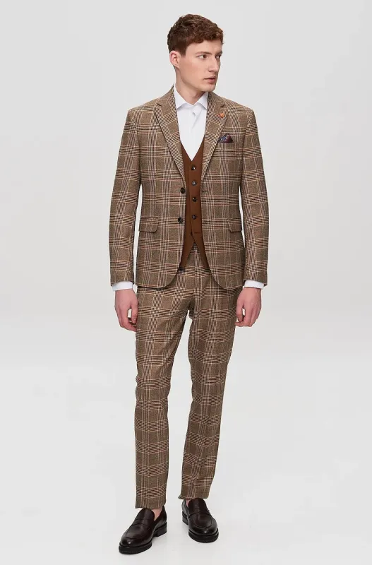 Men's 3 Pieces Formal Plaid Notch Lapel Suit (Blazer+Vest+Pants) sold by Mens Event Wear