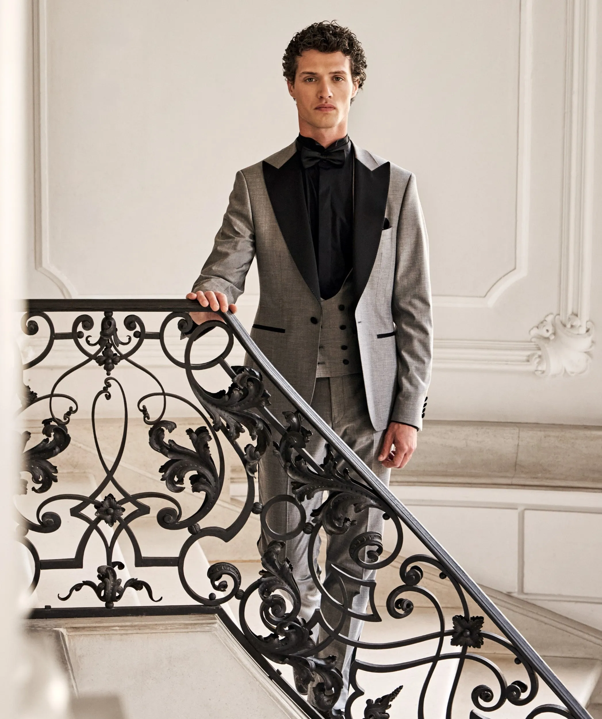 Formal Men's Suits Slim Fit 3 Pieces Peak Lapel Tuxedos For Prom(Blazer+Vest+ Pant) sold by Mens Event Wear