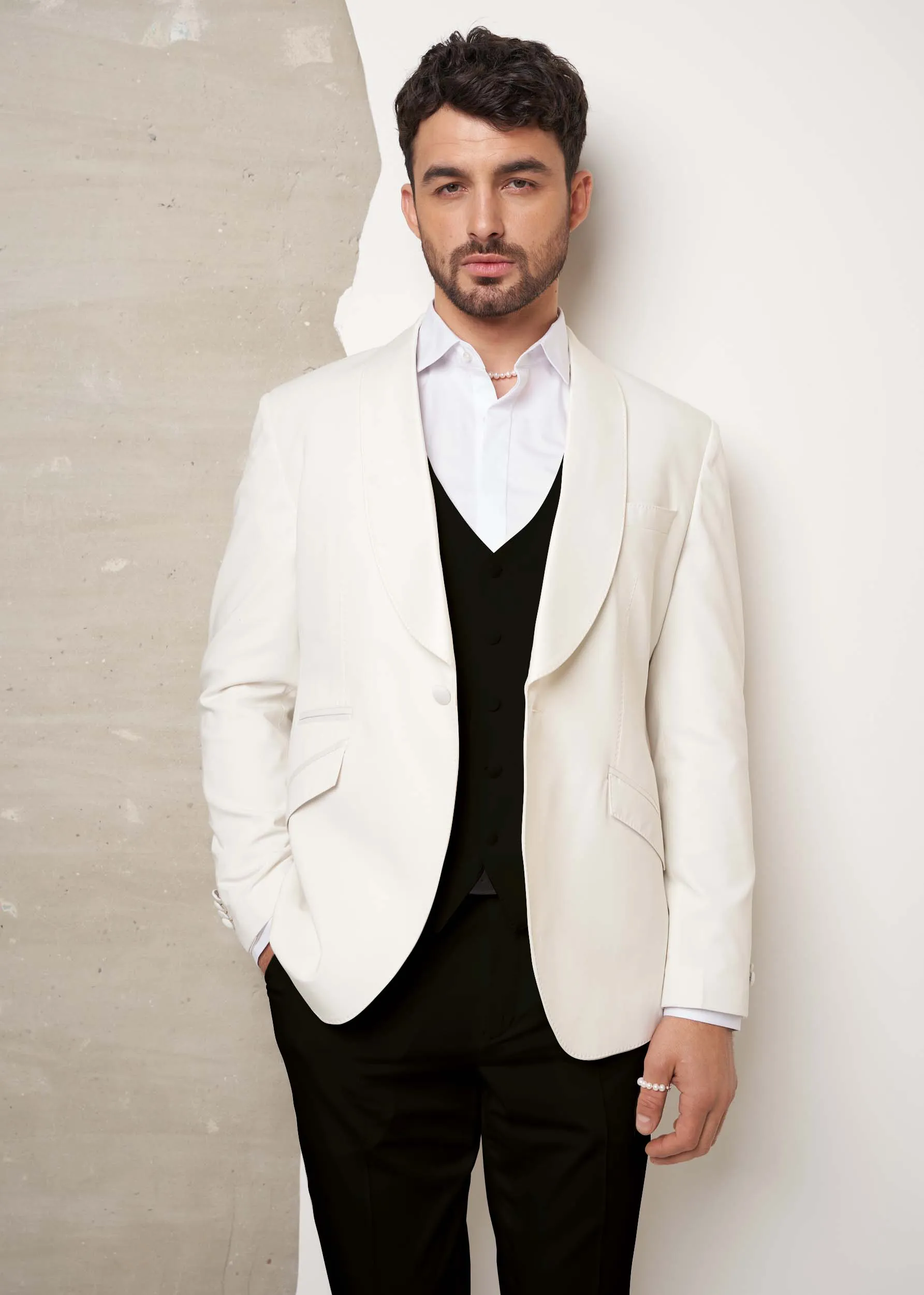 Fashion 3 Pieces Mens Suit Flat Shawl Lapel Tuxedos (Blazer+vest+Pants) sold by Mens Event Wear