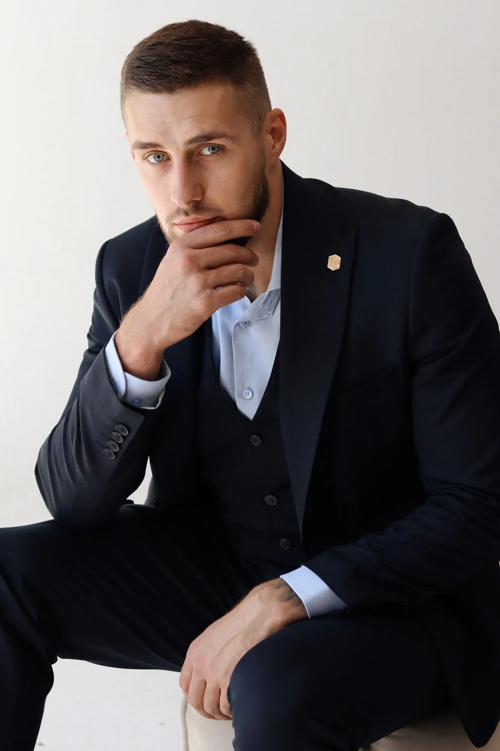 Fashion Men's 3 Pieces Flat Peak Lapel Tuxedos For Party (Blazer+vest+Pants) sold by Mens Event Wear