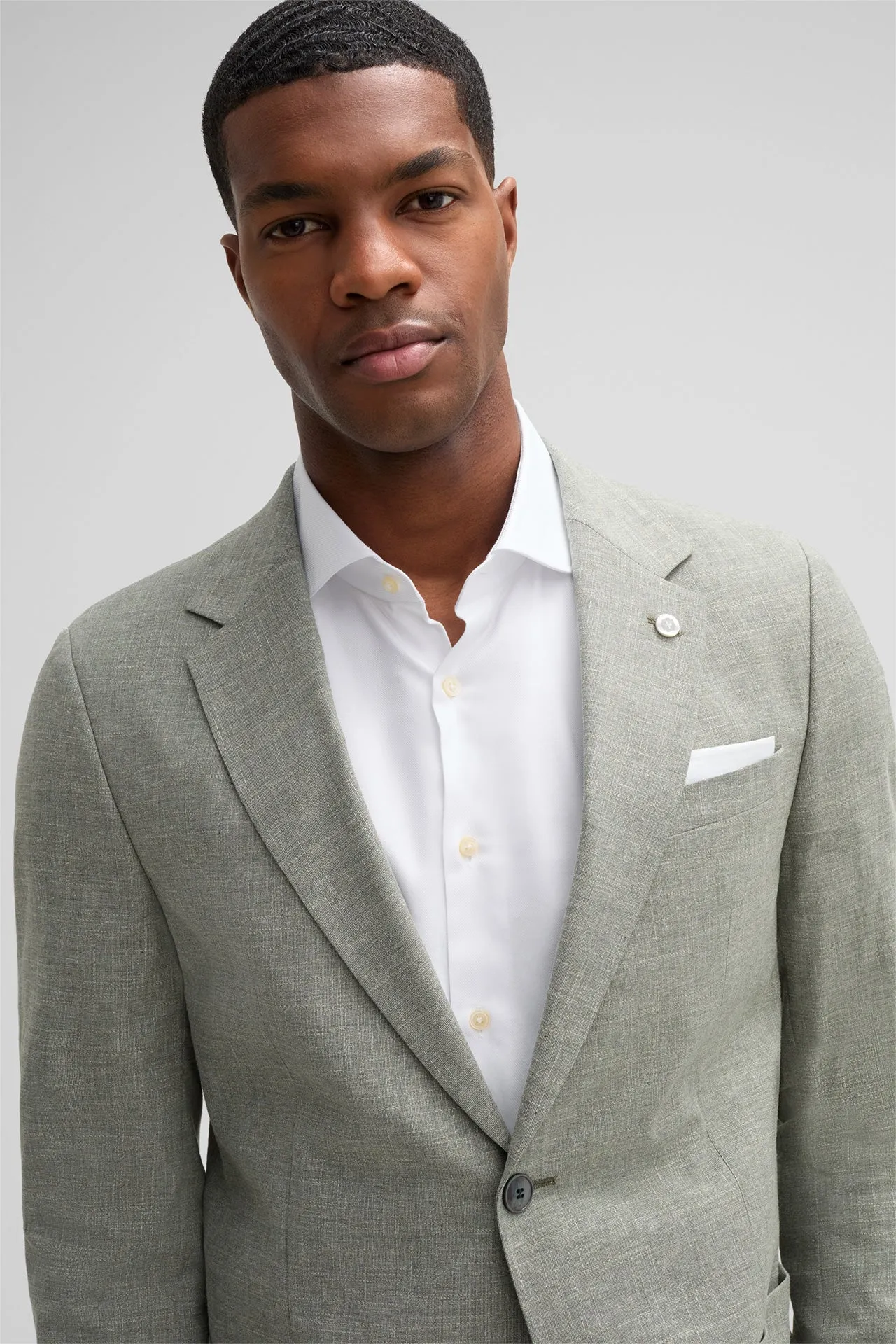 Fashion Men's 3 Pieces Flat Notch Lapel Tuxedos For Party (Blazer+vest+Pants) sold by Mens Event Wear product image thumbnail 4