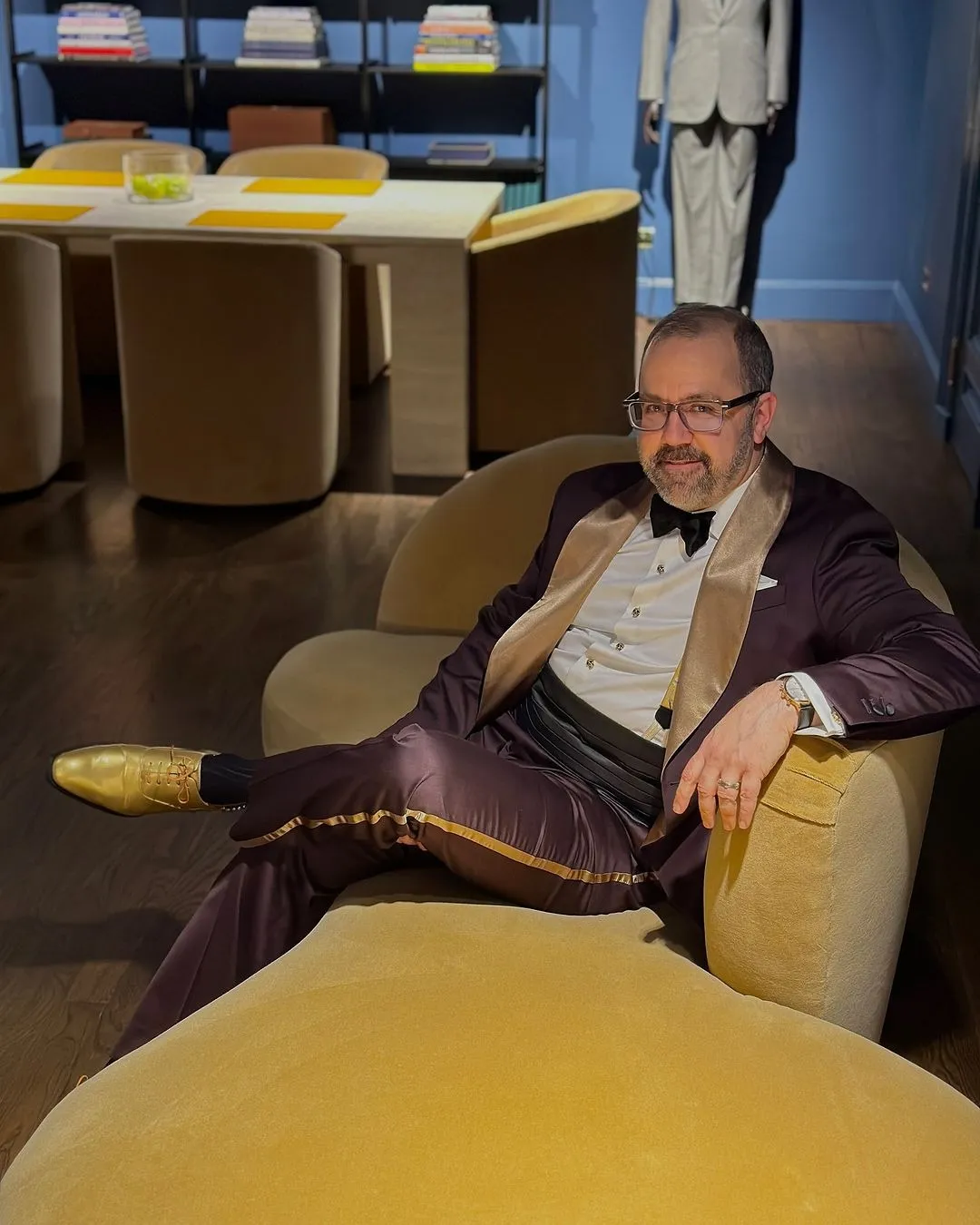 Fashionable Men's 2-piece Suit Shawl Lapel Wedding Suit (Blazer+Pants) sold by Mens Event Wear product image thumbnail 2