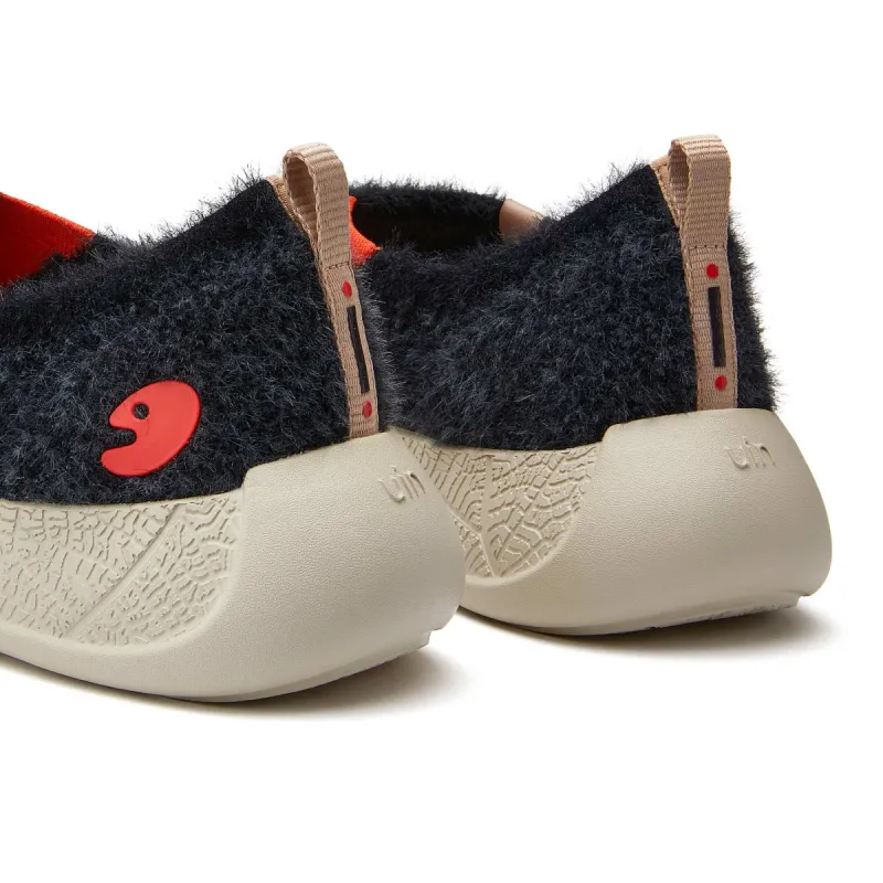 Hu Toledo I Men sold by UIN Footwear