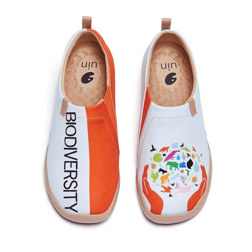 Hopeful World sold by UIN Footwear