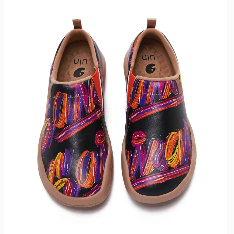 Free Street sold by UIN Footwear