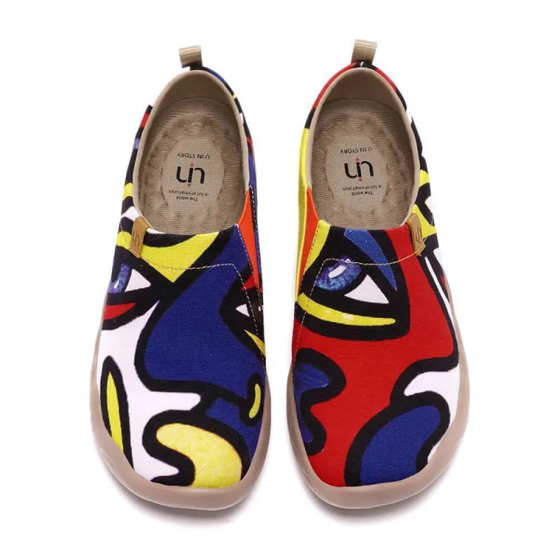 Charming Kiss II sold by UIN Footwear