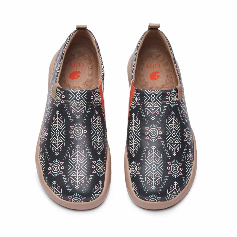 Mok Toledo II Women sold by UIN Footwear