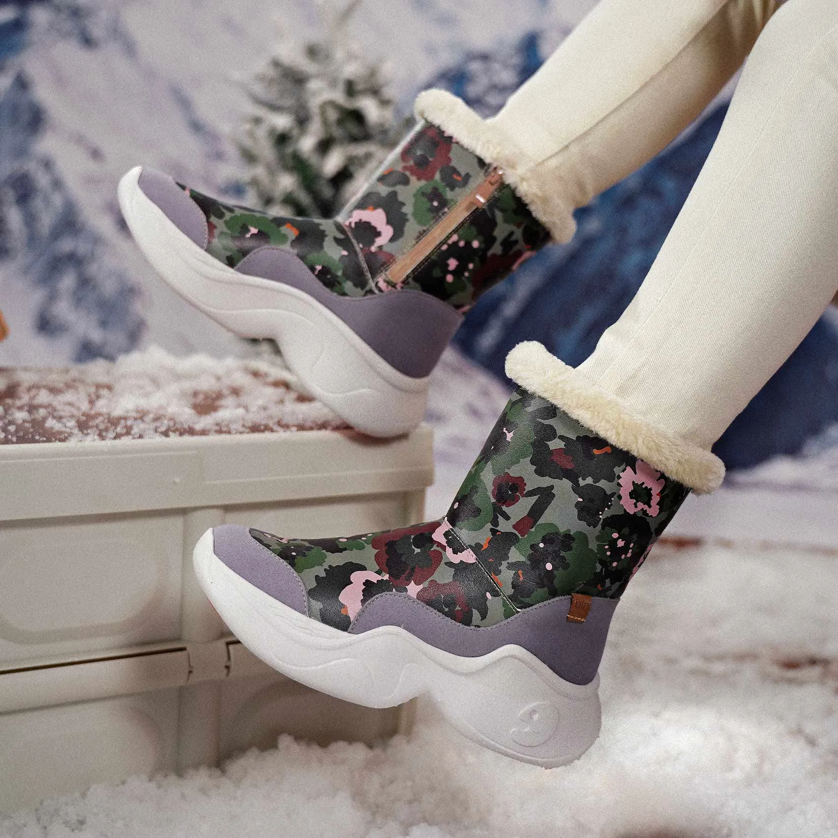 Dye-Peacock Palma III Women sold by UIN Footwear product image thumbnail 2