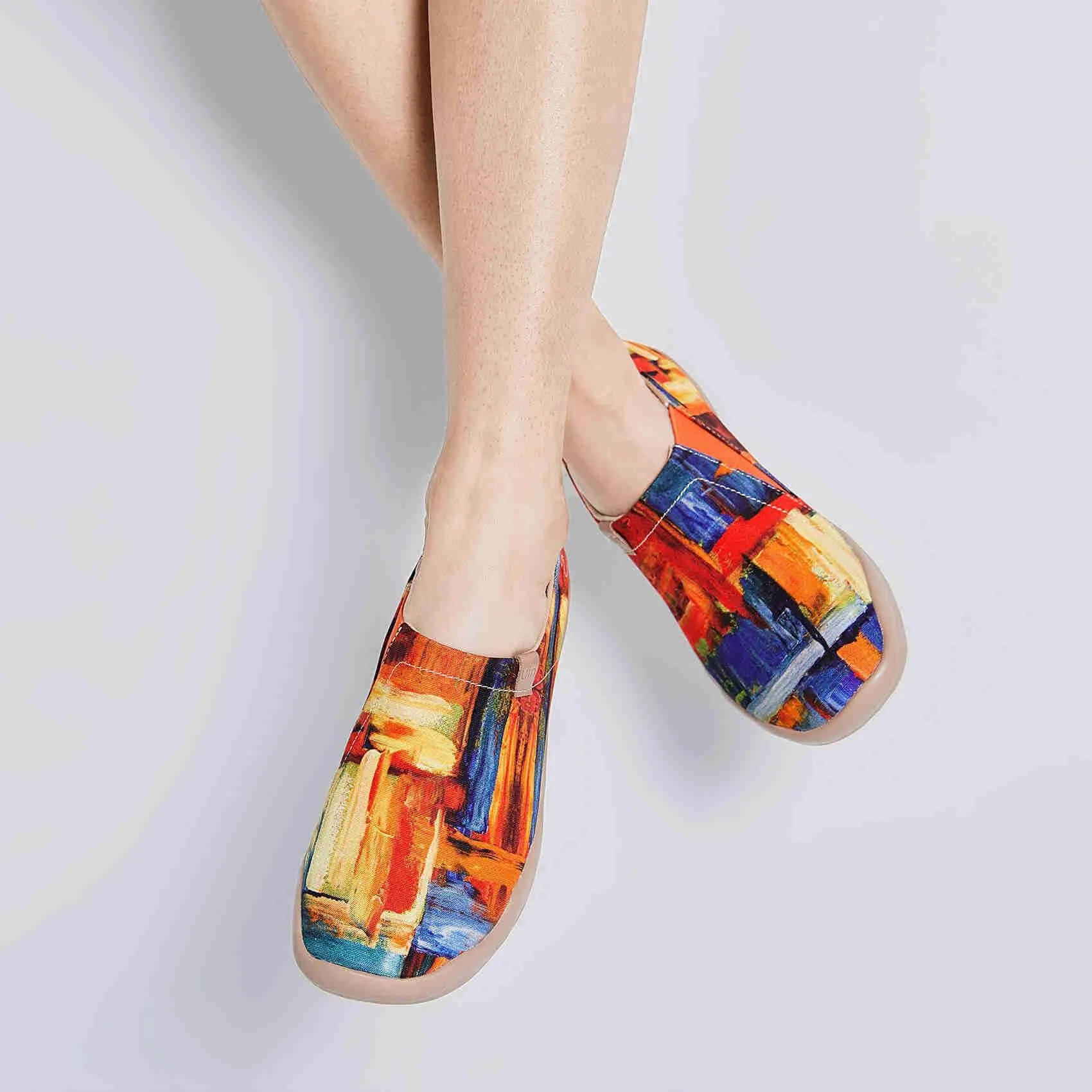 COLOR BRUSH sold by UIN Footwear product image thumbnail 2