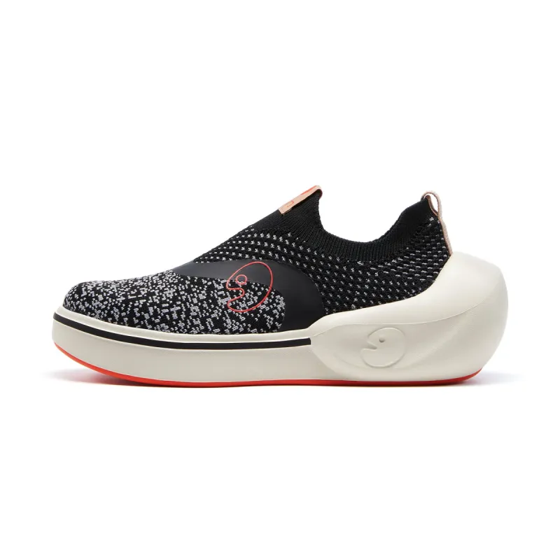 Bouncing Black Bilbao B1 Women sold by UIN Footwear