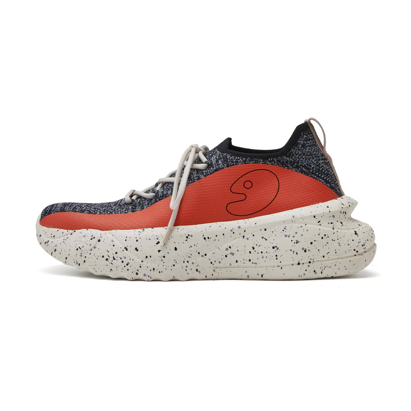 Bouncing Black Ruzaf IV Men sold by UIN Footwear