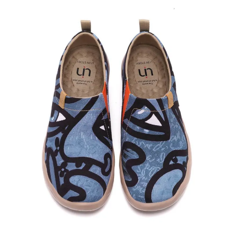 Charming Kiss I sold by UIN Footwear