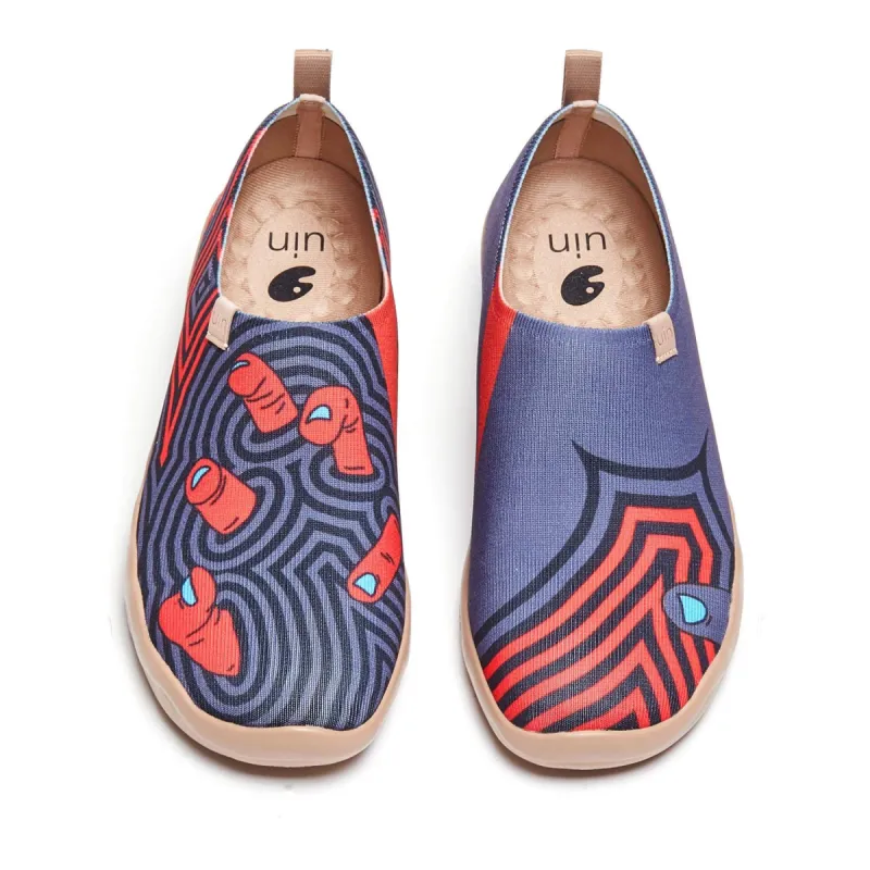 Scratching Men sold by UIN Footwear