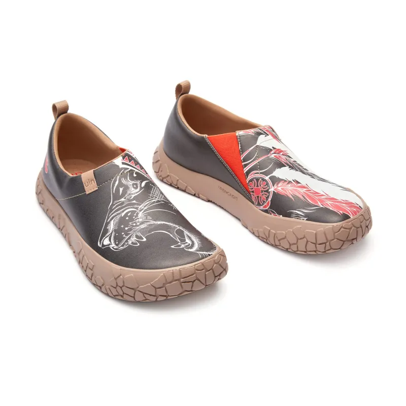 Indian Headdress Men made by UIN Footwear