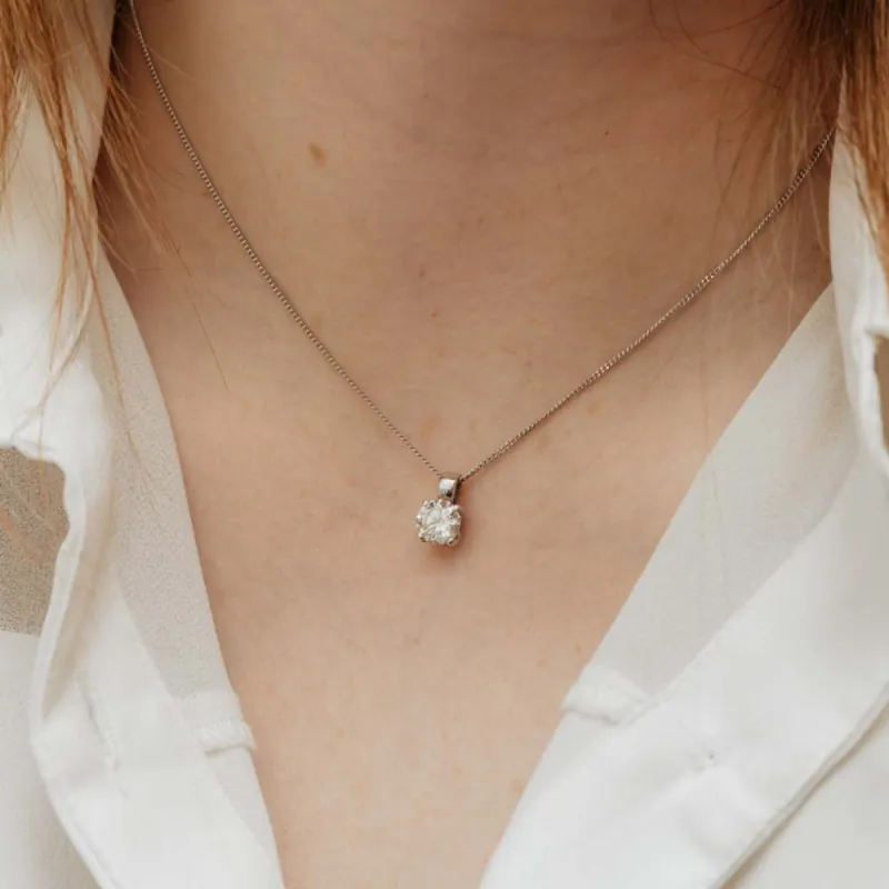 The Maura Pendant | 1.25ct D-E VVS1 Round 18k Gold Classic Solitaire sold by Ethica Diamonds