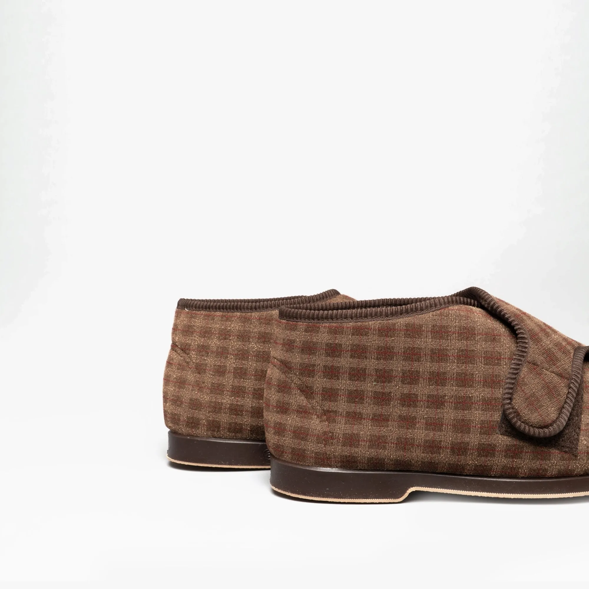 GBS KESWICK Mens Boot Slippers Brown sold by House of Slippers product image thumbnail 5