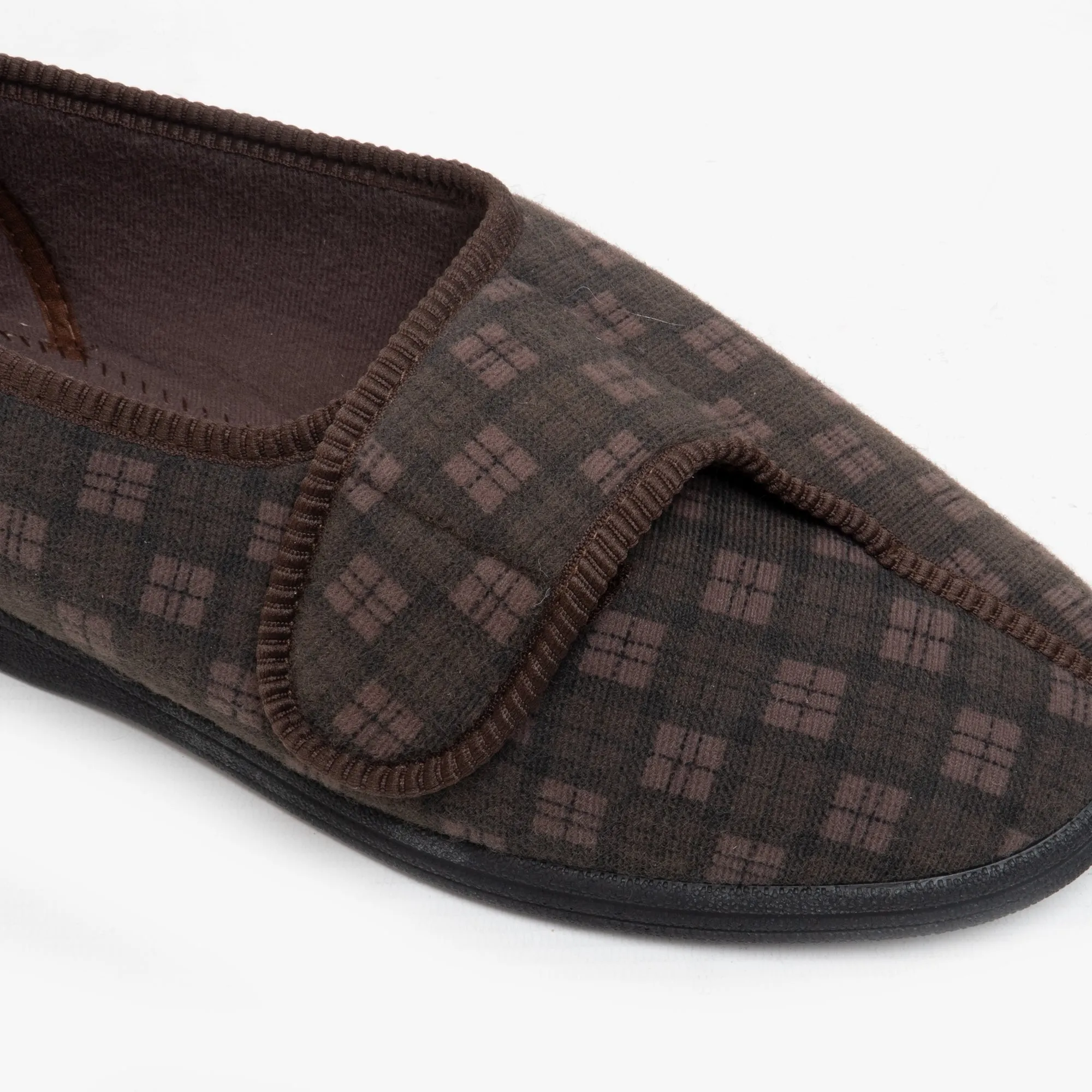Comfylux PAUL Mens Full Slippers Brown sold by House of Slippers product image thumbnail 2