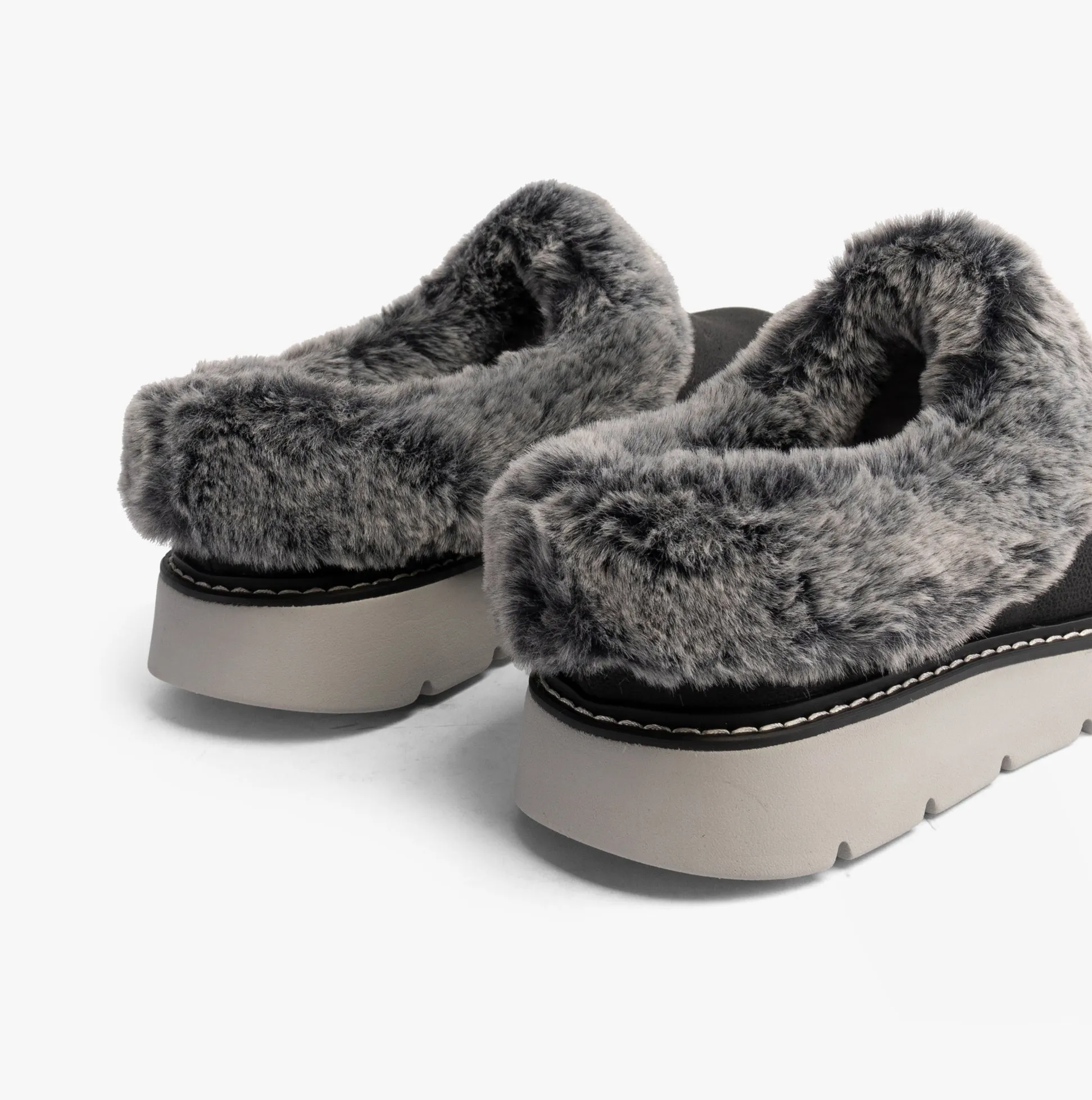 Skechers 114762/BLK KEEPSAKES LITE - COZY BLEND Womens Slippers Black sold by House of Slippers product image thumbnail 3