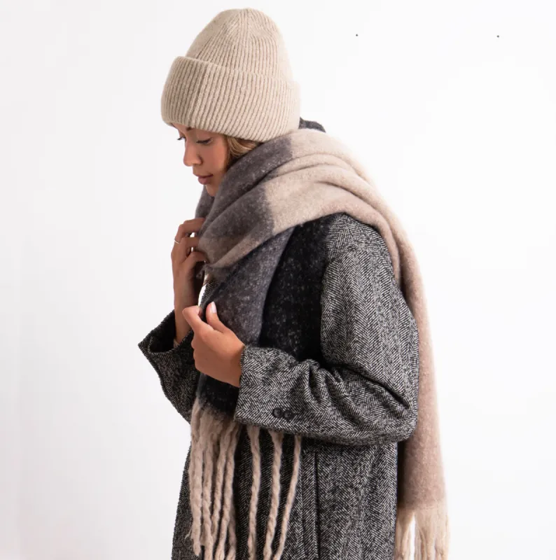 CHUNKY WOVEN BLANKET SCARF & HAT GIFT SET Womens Oat sold by House of Slippers