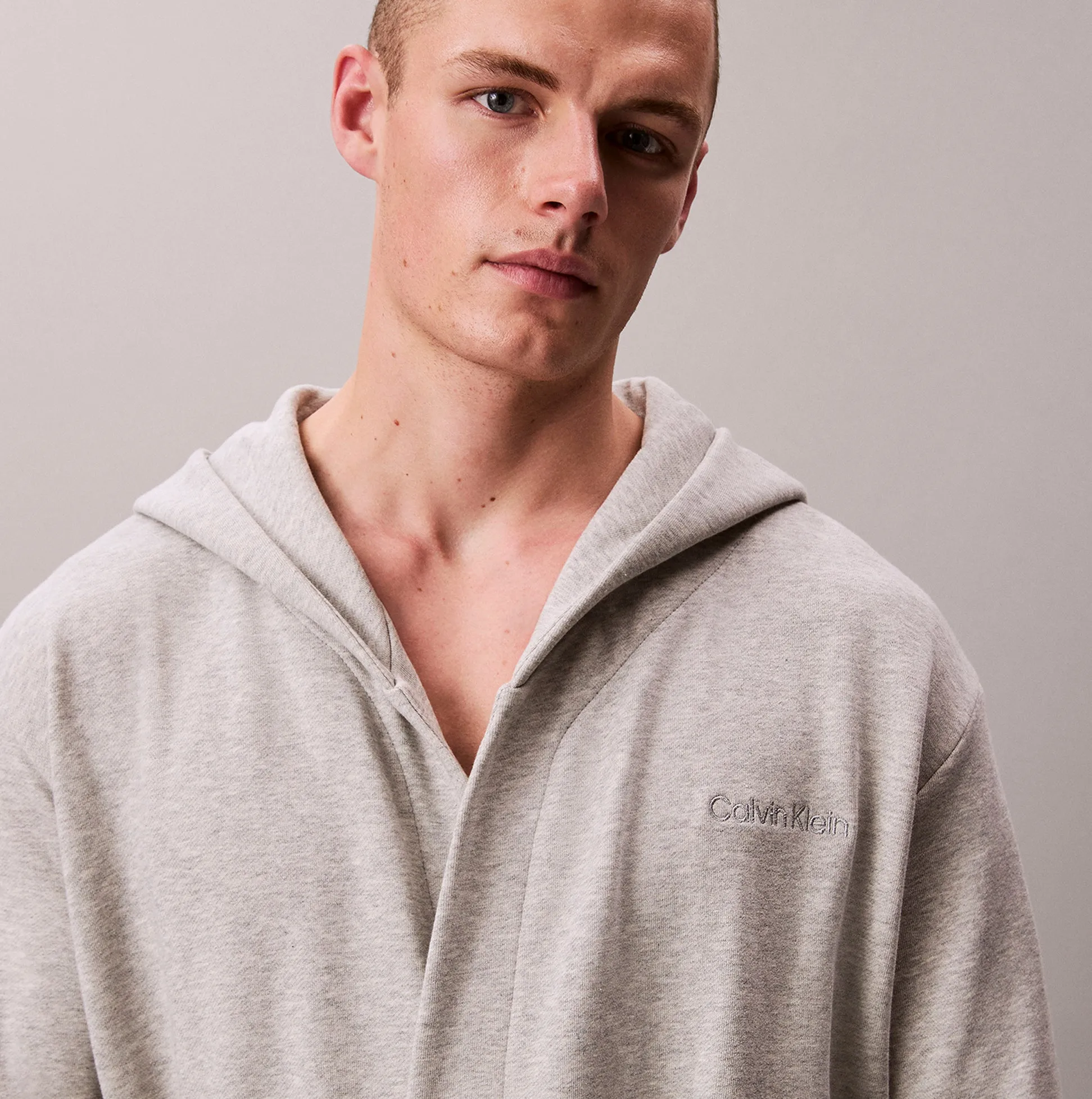 Calvin Klein HOODED ROBE Mens Bathrobes Grey Heather sold by House of Slippers product image thumbnail 5