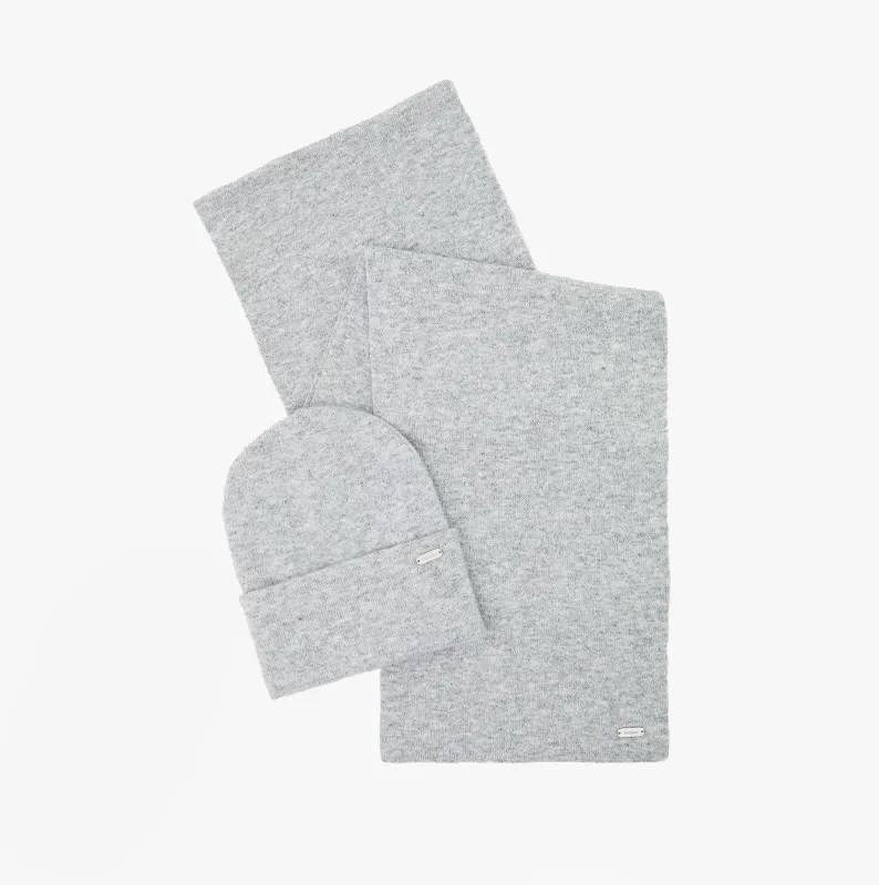 Barbour WINONA BEANIE & SCARF Gift Set Womens Beanie Light Grey sold by House of Slippers