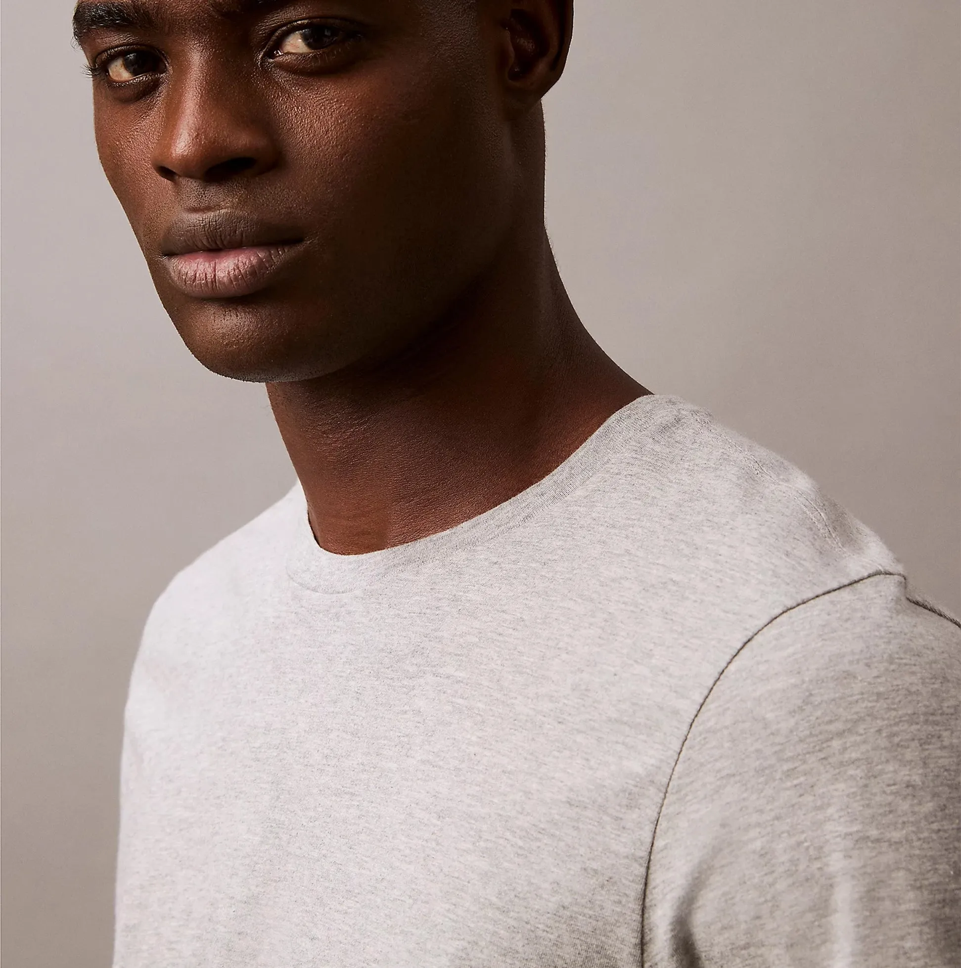 Calvin Klein 100% COTTON 3 Pack Mens T-Shirts Black/Grey Heather/Glacier sold by House of Slippers product image thumbnail 3