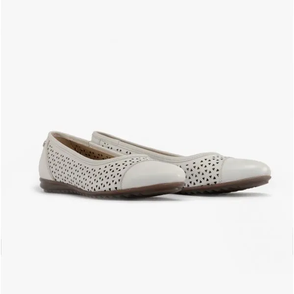 Hush Puppies LEAH Womens Leather Ballerina Pumps White sold by Shuperb product image thumbnail 2